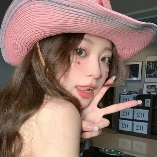 绿野红鸾