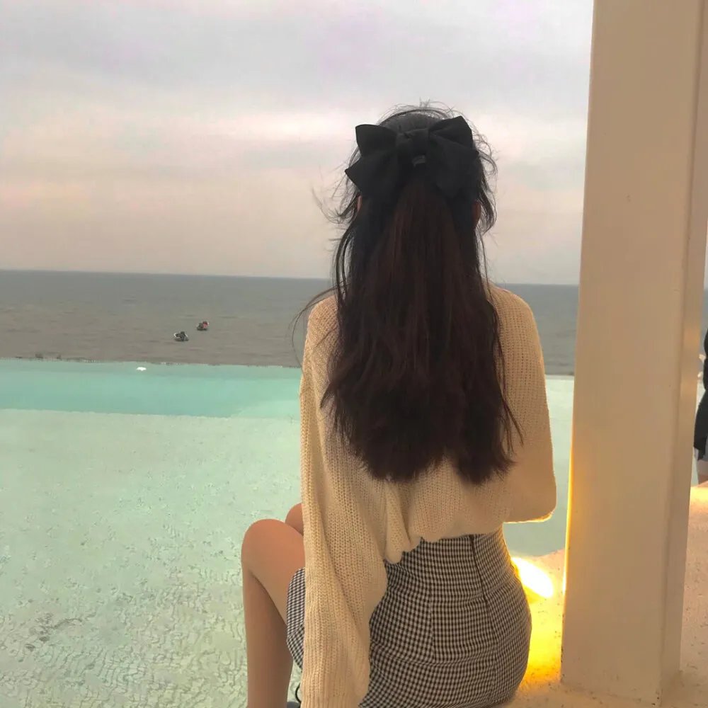 冰属性男子与酷酷女同事